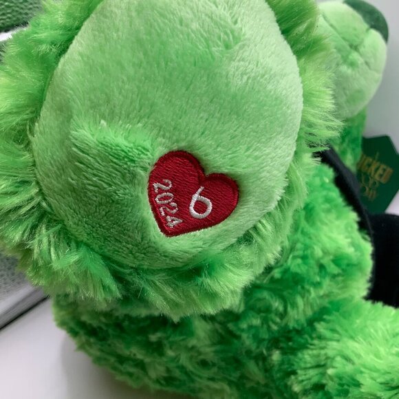 WICKED "Little Green Bear" Bloomingdale's GUND Exclusive 2024 13-inch Plush - Picture 3 of 7